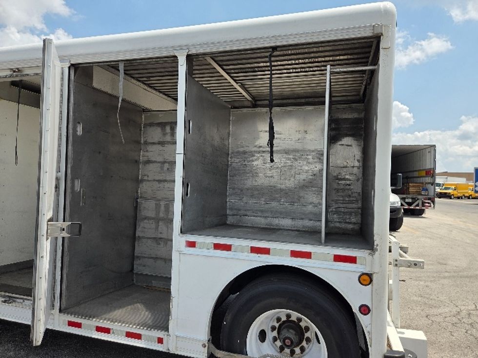 Beverage Trailer-Semi Trailers-Hackney-2015-Trailer-Kansas City-MO-321,467\n\t\tmiles-$ 37,500 - Image 10