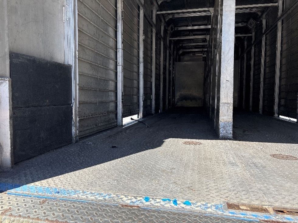 Beverage Trailer-Semi Trailers-Mickey-2015-Trailer-Boaz-AL-300,010\n\t\tmiles-$ 20,000 - Image 9
