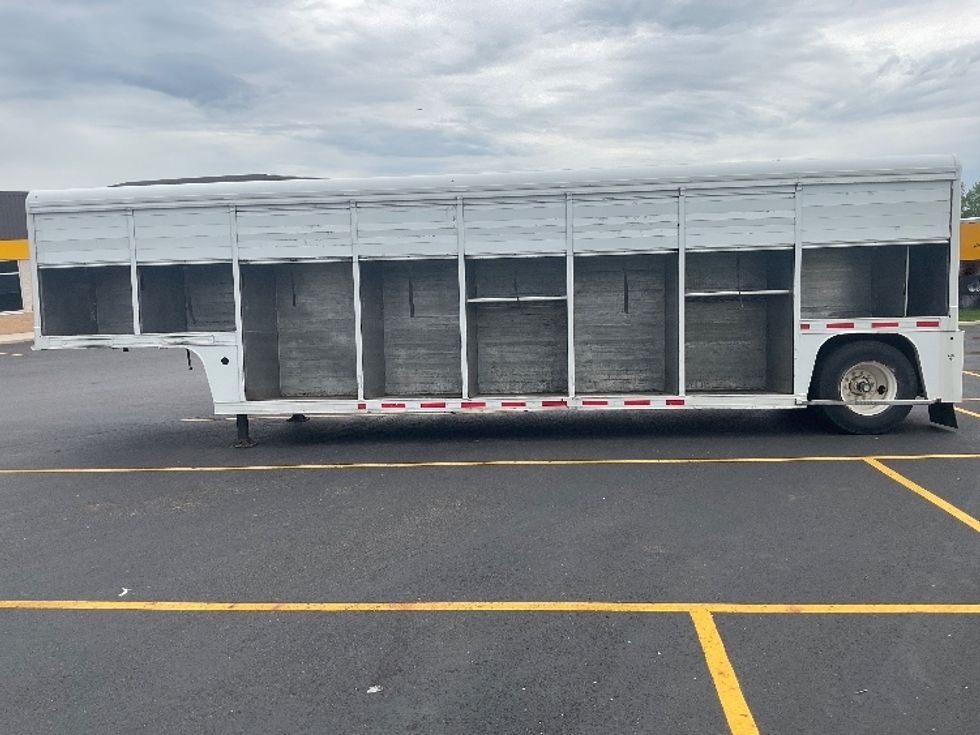 Beverage Trailer-Semi Trailers-Mickey-2016-Trailer-Akron-OH-70,286\n\t\tmiles-$ 25,000 - Image 9
