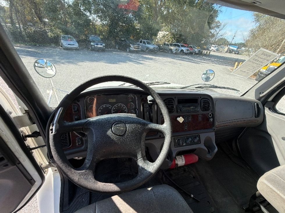 Beverage Truck-Light and Medium Duty Trucks-Freightliner-2014-M2-Pensacola-FL-155,429\n\t\tmiles-$ 36,500 - Image 17