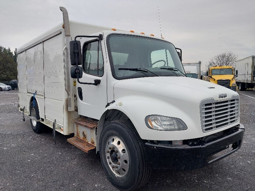 Beverage Truck-Light and Medium Duty Trucks-Freightliner-2017-M2-Harrisburg-PA-168,526\n\t\tmiles-$ 37,250 - Image 1