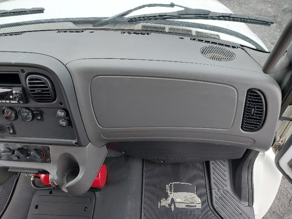 Beverage Truck-Light and Medium Duty Trucks-Freightliner-2017-M2-Harrisburg-PA-168,526\n\t\tmiles-$ 37,250 - Image 16