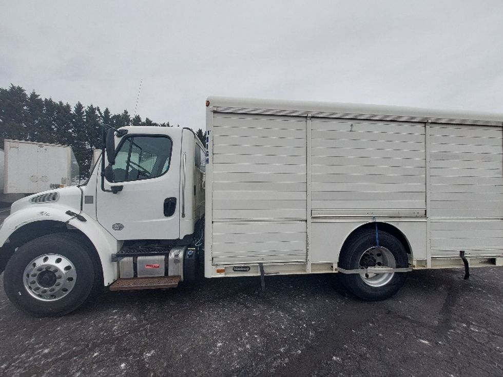 Beverage Truck-Light and Medium Duty Trucks-Freightliner-2017-M2-Harrisburg-PA-168,526\n\t\tmiles-$ 37,250 - Image 4