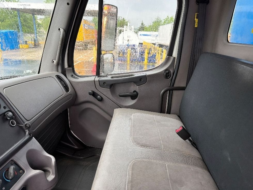 Beverage Truck-Light and Medium Duty Trucks-Freightliner-2017-M2-Manassas-VA-177,027\n\t\tmiles-$ 35,500 - Image 18