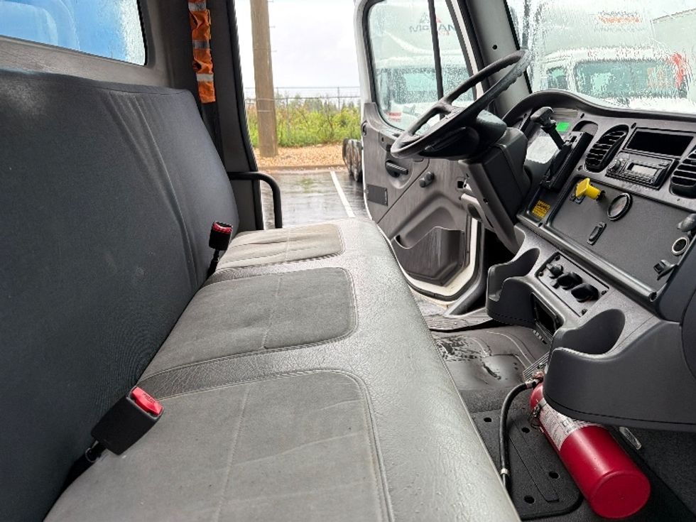 Beverage Truck-Light and Medium Duty Trucks-Freightliner-2017-M2-Manassas-VA-177,027\n\t\tmiles-$ 35,500 - Image 21