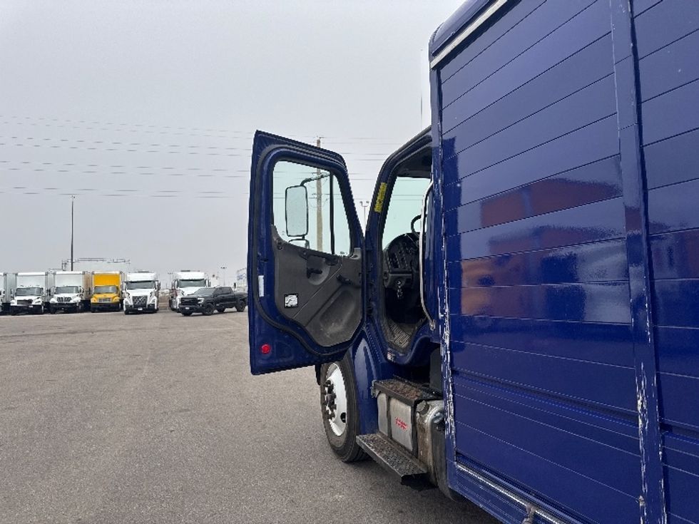 Beverage Truck-Light and Medium Duty Trucks-Freightliner-2018-M2-Aurora-CO-167,383\n\t\tmiles-$ 45,750 - Image 11