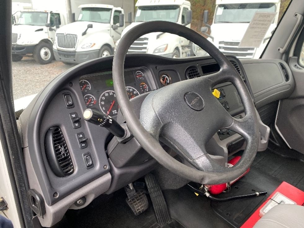 Beverage Truck-Light and Medium Duty Trucks-Freightliner-2018-M2-Blountville-TN-126,777\n\t\tmiles-$ 36,250 - Image 14