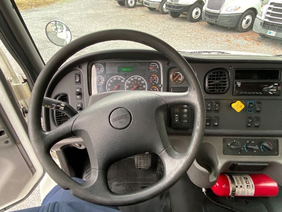 Beverage Truck-Light and Medium Duty Trucks-Freightliner-2018-M2-Blountville-TN-126,777\n\t\tmiles-$ 36,250 - Image 15