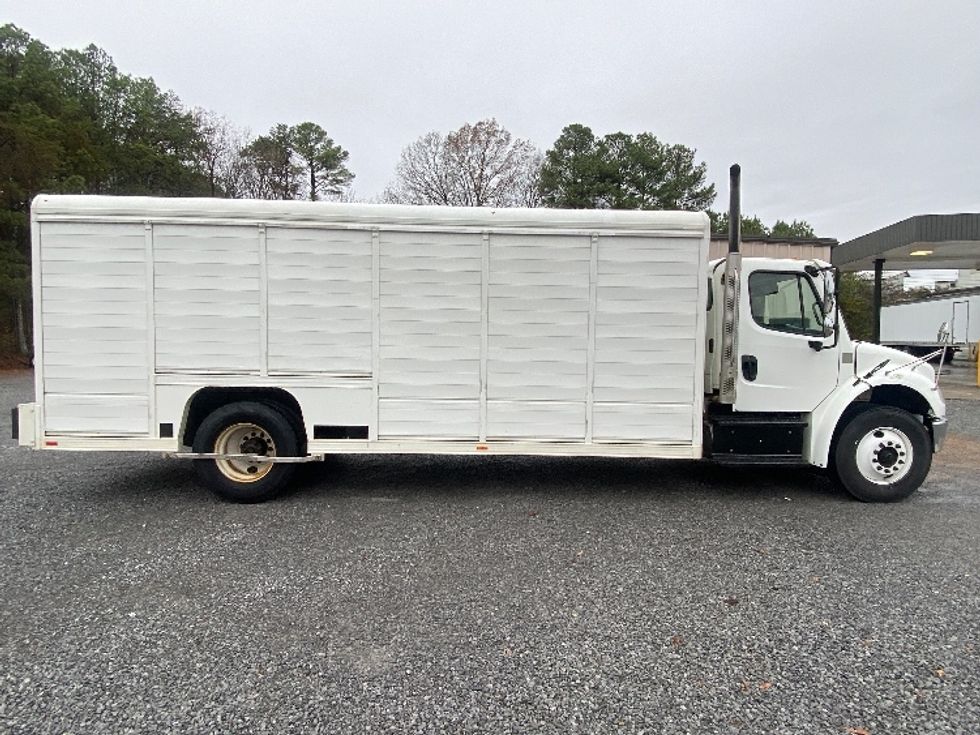 Beverage Truck-Light and Medium Duty Trucks-Freightliner-2018-M2-Cleveland-TN-122,626\n\t\tmiles-$ 36,500 - Image 10