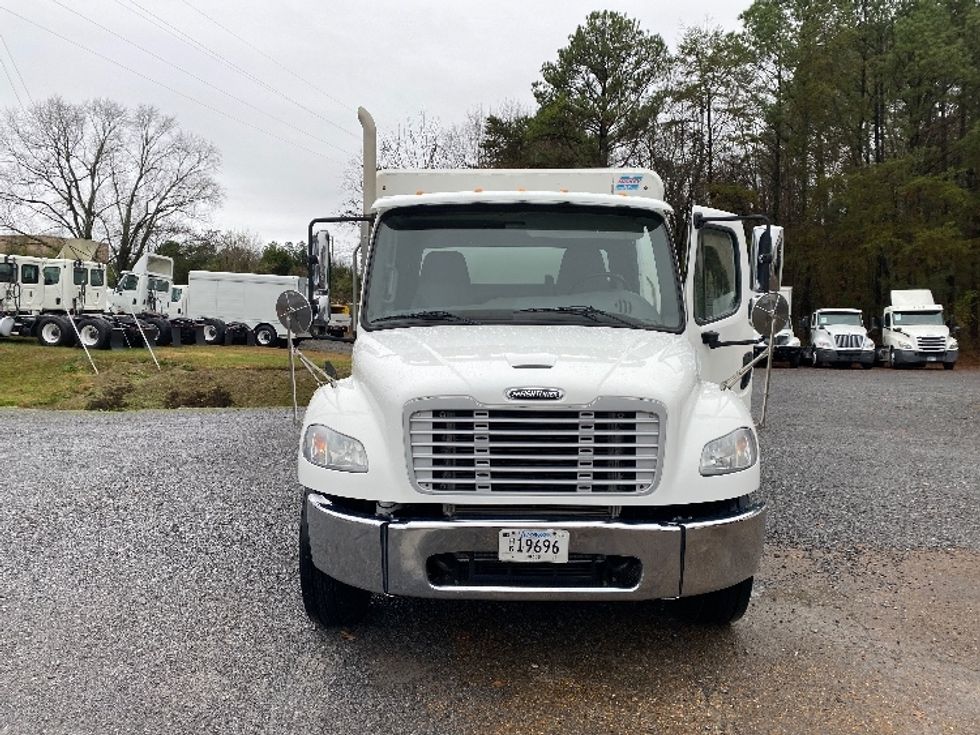 Beverage Truck-Light and Medium Duty Trucks-Freightliner-2018-M2-Cleveland-TN-122,626\n\t\tmiles-$ 36,500 - Image 2