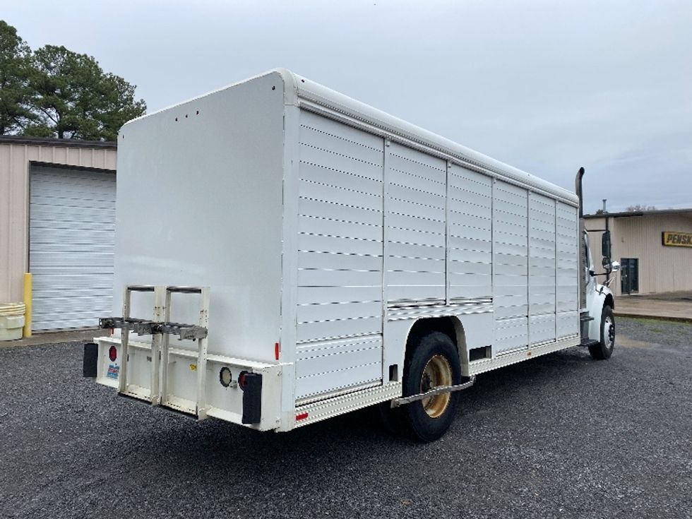 Beverage Truck-Light and Medium Duty Trucks-Freightliner-2018-M2-Cleveland-TN-122,626\n\t\tmiles-$ 36,500 - Image 9