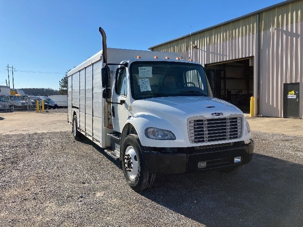 Beverage Truck-Light and Medium Duty Trucks-Freightliner-2018-M2-Hueytown-AL-211,688\n\t\tmiles-$ 38,750 - Image 1