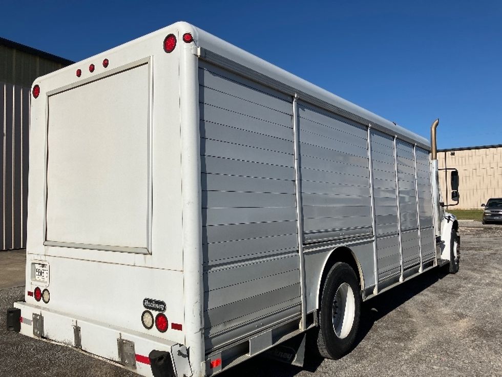 Beverage Truck-Light and Medium Duty Trucks-Freightliner-2018-M2-Hueytown-AL-211,688\n\t\tmiles-$ 38,750 - Image 12