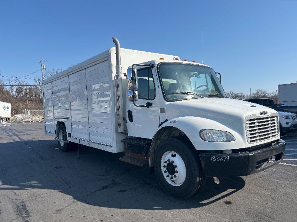 Beverage Truck-Light and Medium Duty Trucks-Freightliner-2018-M2-Louisville-KY-151,705\n\t\tmiles-$ 33,250 - Image 1