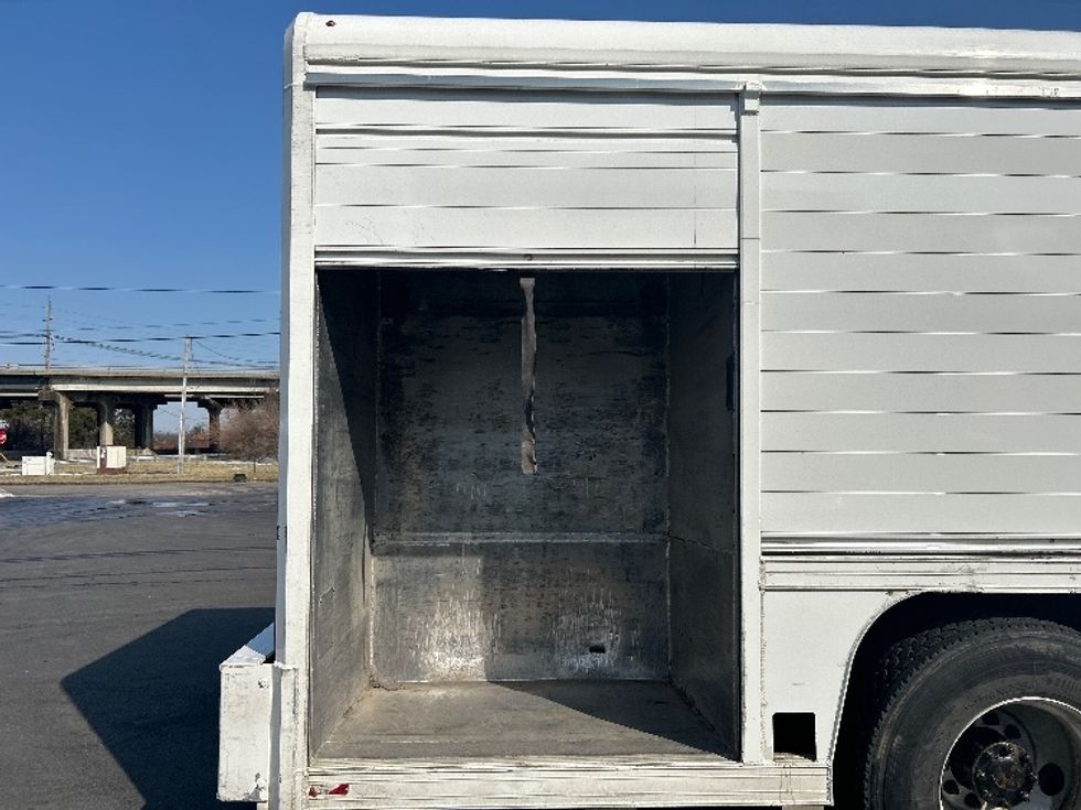 Beverage Truck-Light and Medium Duty Trucks-Freightliner-2018-M2-Louisville-KY-151,705\n\t\tmiles-$ 33,250 - Image 9