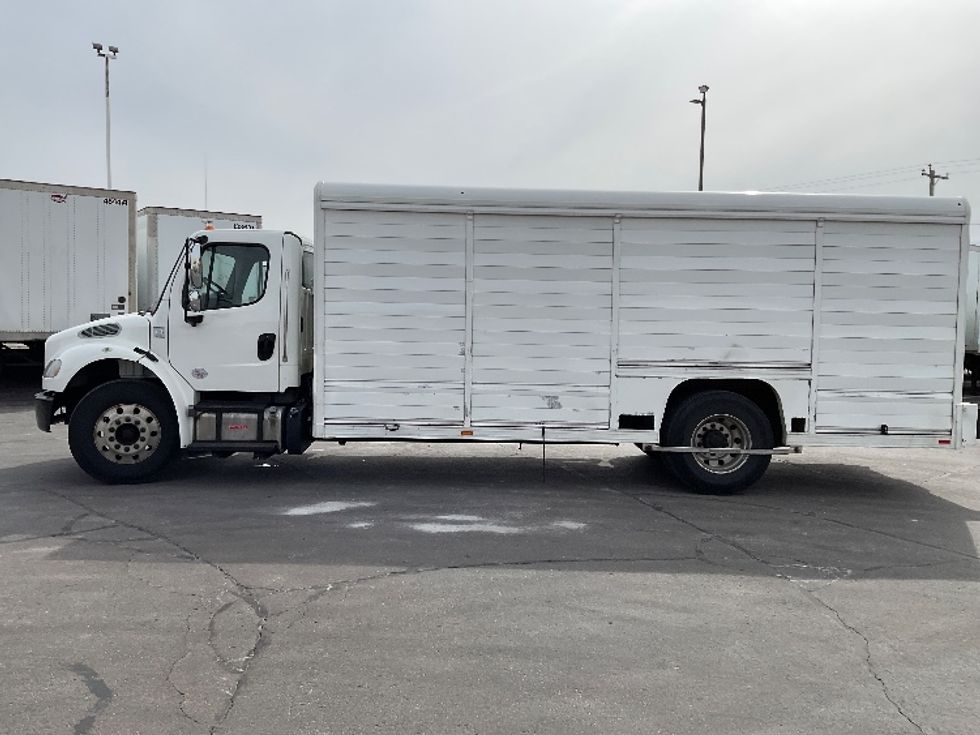 Beverage Truck-Light and Medium Duty Trucks-Freightliner-2018-M2-Milwaukee-WI-262,148\n\t\tmiles-$ 29,500 - Image 4