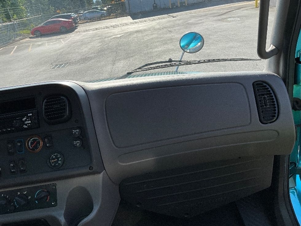 Beverage Truck-Light and Medium Duty Trucks-Freightliner-2018-M2-Phoenix-AZ-109,760\n\t\tmiles-$ 45,250 - Image 21