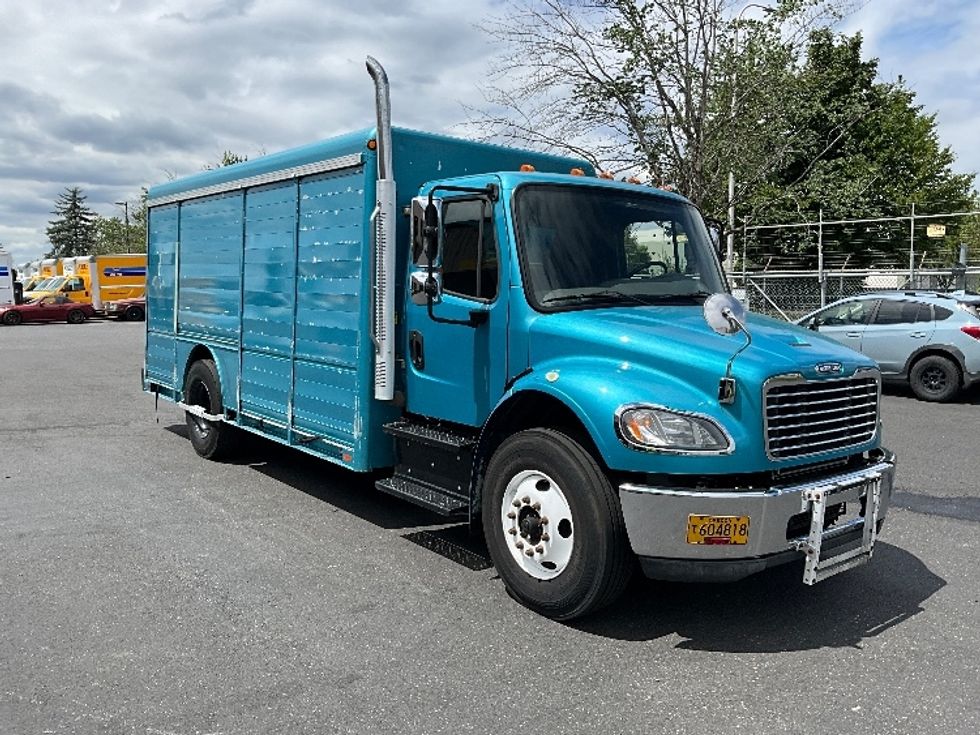Beverage Truck-Light and Medium Duty Trucks-Freightliner-2018-M2-Portland-OR-135,066\n\t\tmiles-$ 43,500 - Image 1