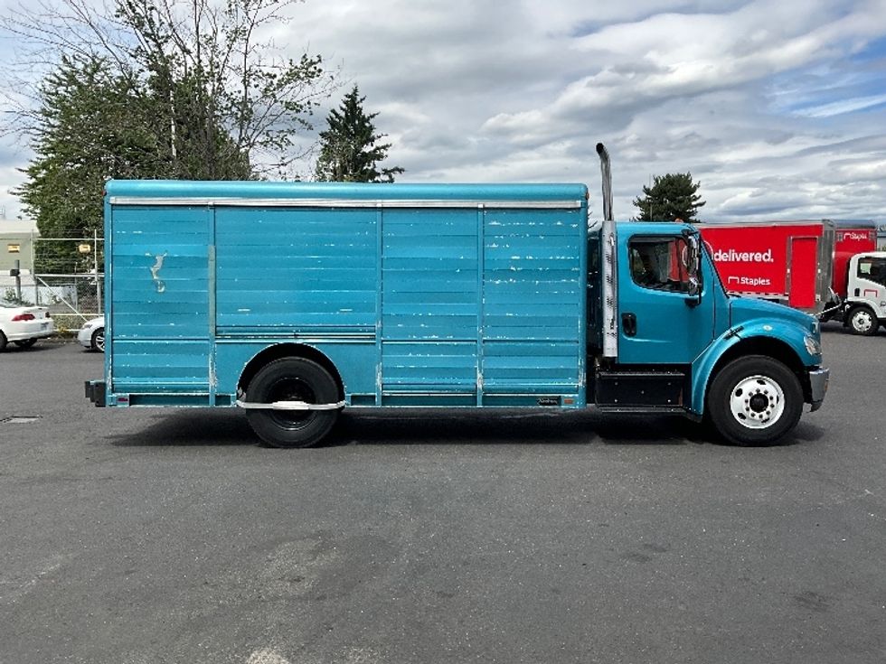 Beverage Truck-Light and Medium Duty Trucks-Freightliner-2018-M2-Portland-OR-135,066\n\t\tmiles-$ 43,500 - Image 15