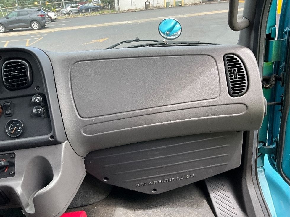 Beverage Truck-Light and Medium Duty Trucks-Freightliner-2018-M2-Portland-OR-135,066\n\t\tmiles-$ 43,500 - Image 21