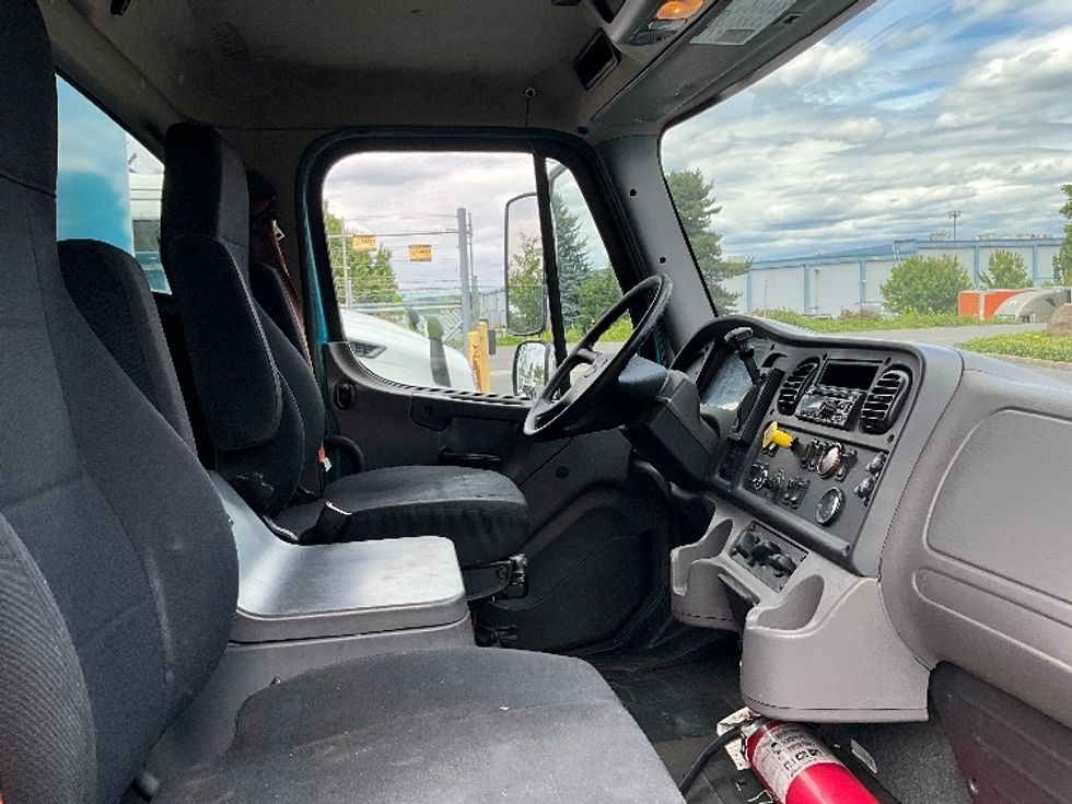 Beverage Truck-Light and Medium Duty Trucks-Freightliner-2018-M2-Portland-OR-135,066\n\t\tmiles-$ 43,500 - Image 22