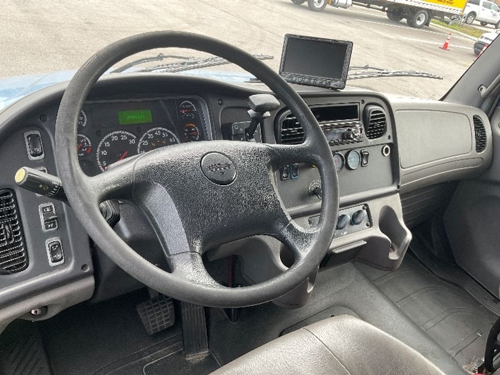 Beverage Truck-Light and Medium Duty Trucks-Freightliner-2018-M2-Tampa-FL-174,399\n\t\tmiles-$ 36,750 - Image 14