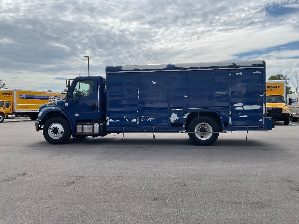 Beverage Truck-Light and Medium Duty Trucks-Freightliner-2018-M2-Tampa-FL-174,399\n\t\tmiles-$ 36,750 - Image 4