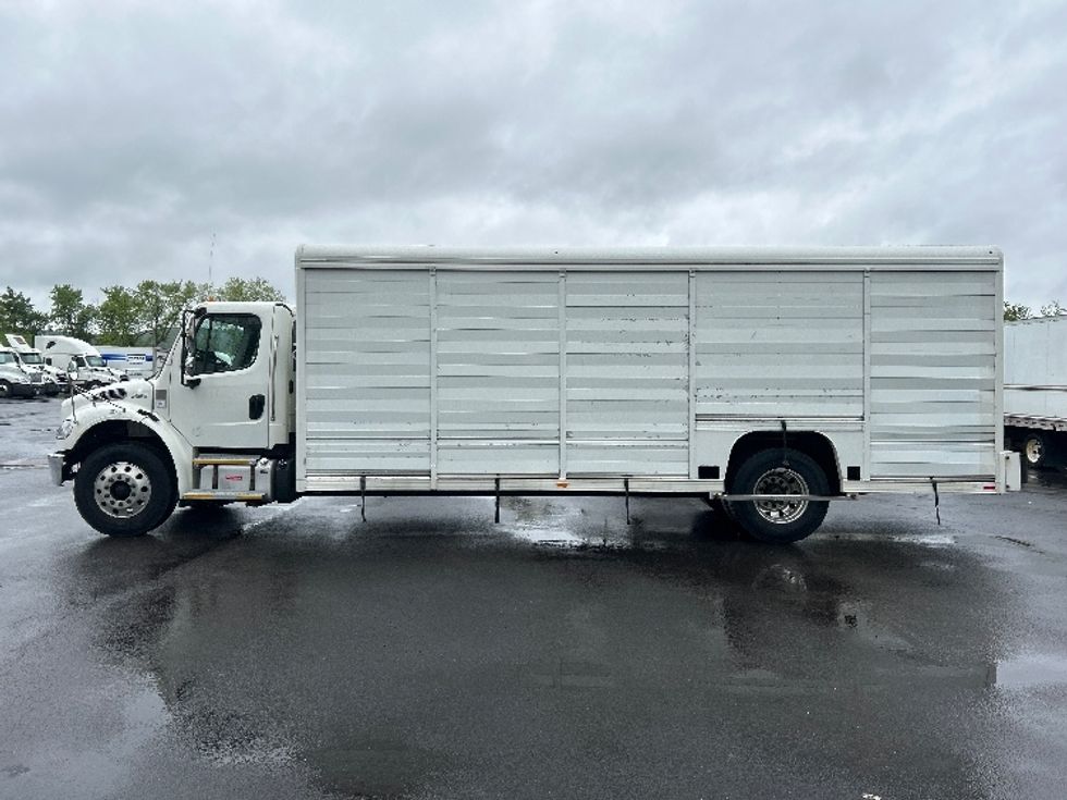 Beverage Truck-Light and Medium Duty Trucks-Freightliner-2019-M2-Conklin-NY-188,473\n\t\tmiles-$ 37,250 - Image 4