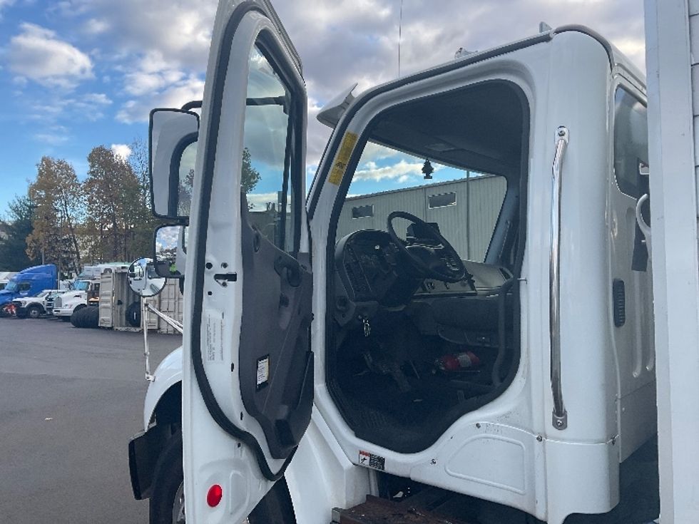 Beverage Truck-Light and Medium Duty Trucks-Freightliner-2019-M2-Jessup-PA-127,656\n\t\tmiles-$ 41,750 - Image 11