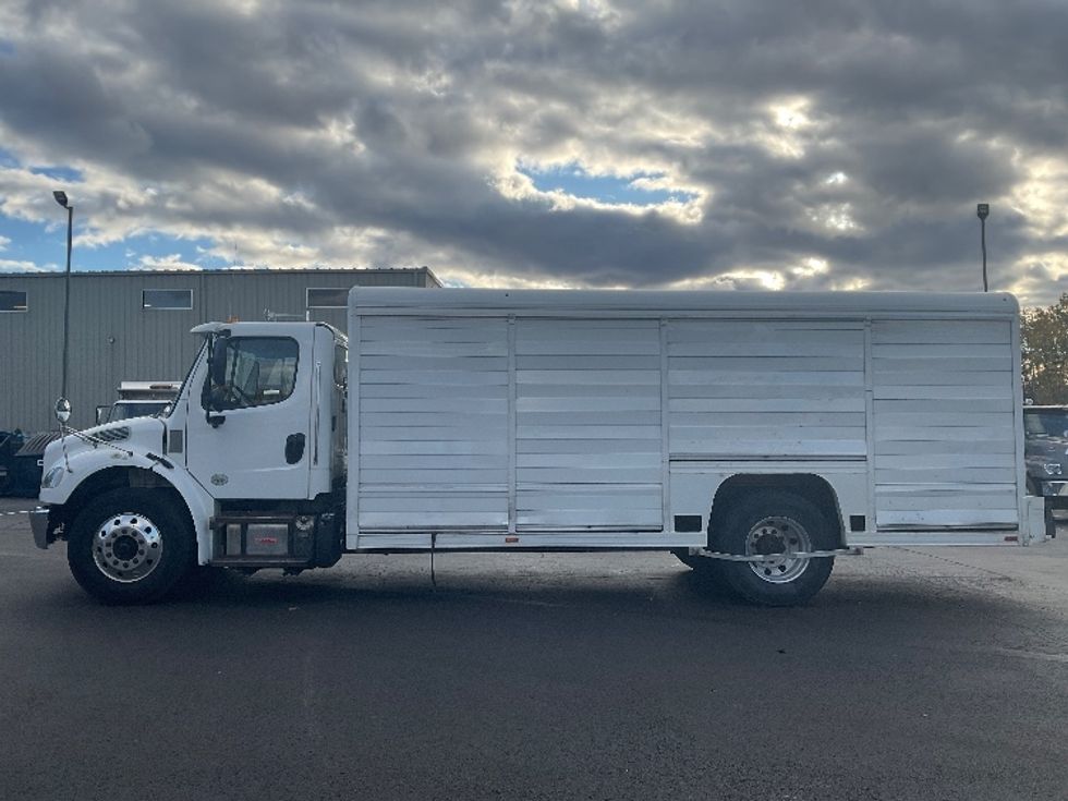 Beverage Truck-Light and Medium Duty Trucks-Freightliner-2019-M2-Jessup-PA-127,656\n\t\tmiles-$ 41,750 - Image 4