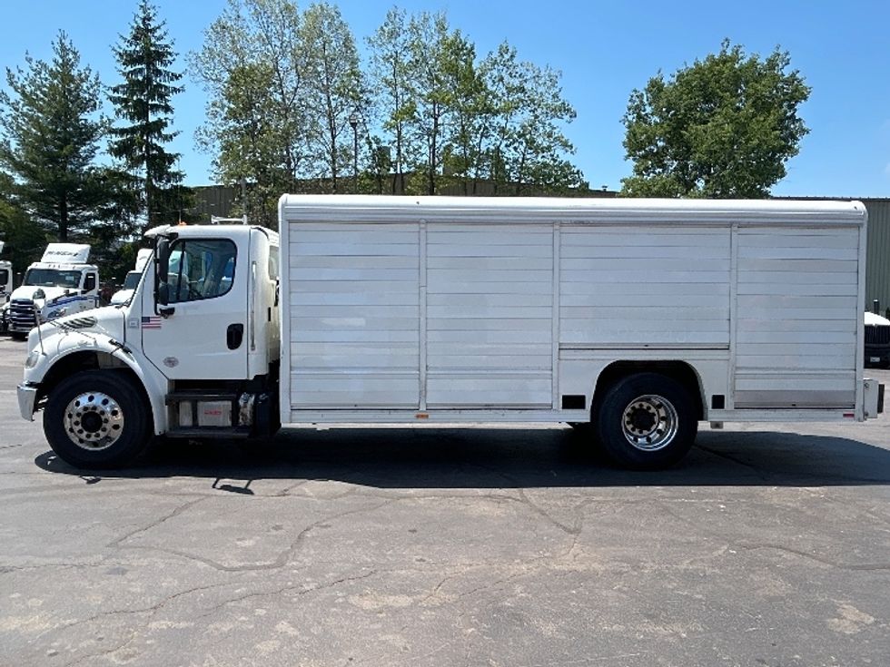 Beverage Truck-Light and Medium Duty Trucks-Freightliner-2019-M2-Jessup-PA-146,758\n\t\tmiles-$ 36,500 - Image 4