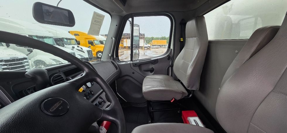 Beverage Truck-Light and Medium Duty Trucks-Freightliner-2019-M2-Middlefield-OH-192,113\n\t\tmiles-$ 41,250 - Image 12