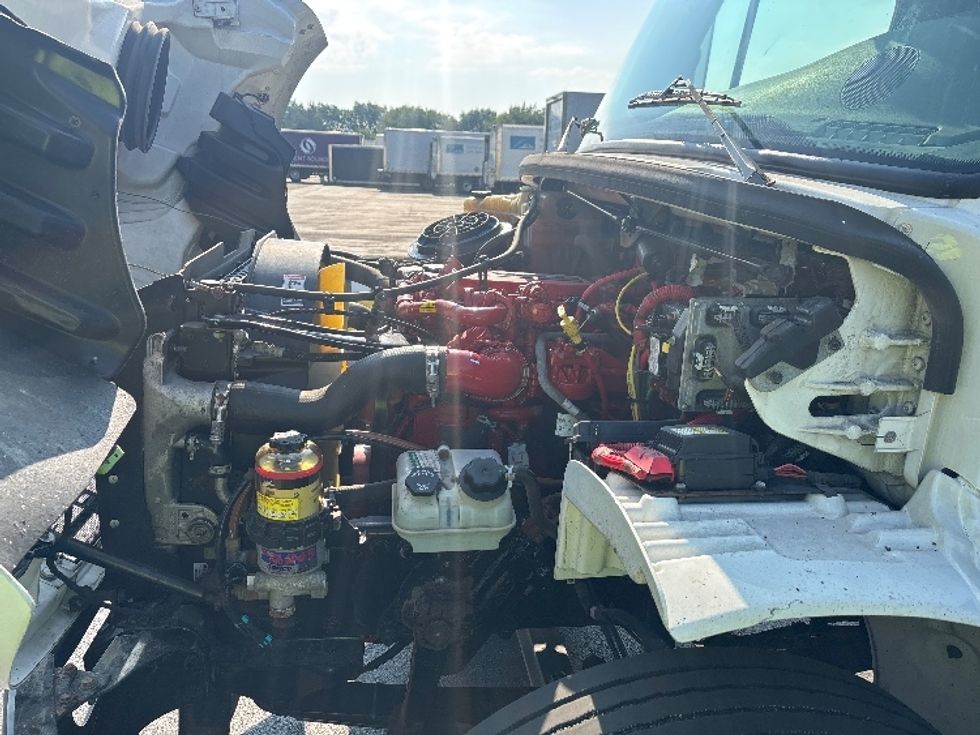 Beverage Truck-Light and Medium Duty Trucks-Freightliner-2019-M2-Middlefield-OH-192,113\n\t\tmiles-$ 41,250 - Image 19