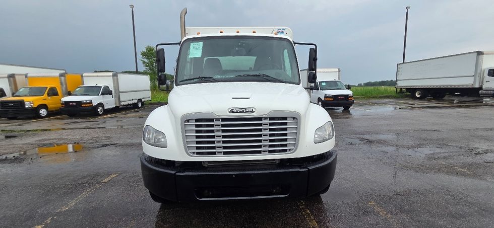 Beverage Truck-Light and Medium Duty Trucks-Freightliner-2019-M2-Middlefield-OH-192,113\n\t\tmiles-$ 41,250 - Image 2