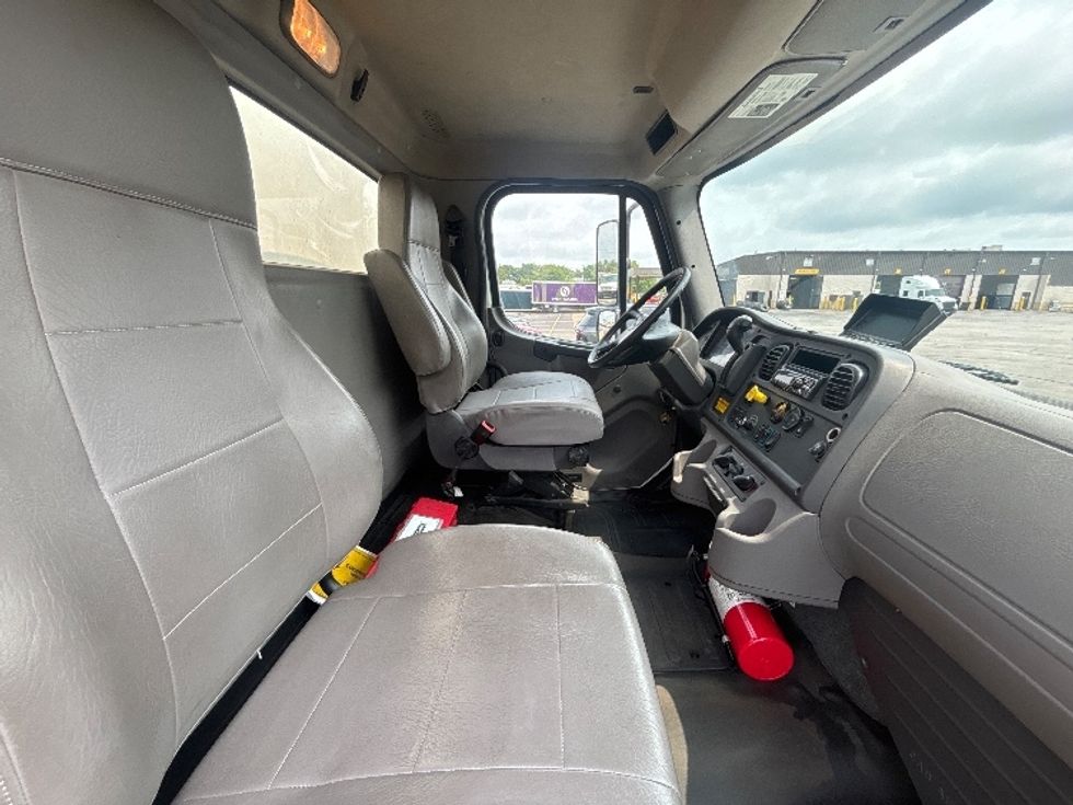 Beverage Truck-Light and Medium Duty Trucks-Freightliner-2019-M2-Middlefield-OH-217,566\n\t\tmiles-$ 38,000 - Image 17