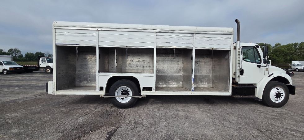 Beverage Truck-Light and Medium Duty Trucks-Freightliner-2019-M2-Middlefield-OH-217,566\n\t\tmiles-$ 38,000 - Image 21