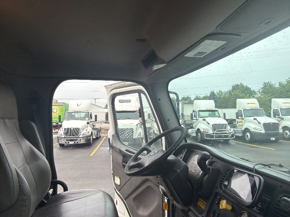 Beverage Truck-Light and Medium Duty Trucks-Freightliner-2019-M2-Middlefield-OH-234,376\n\t\tmiles-$ 35,500 - Image 19