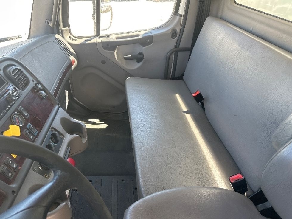 Beverage Truck-Light and Medium Duty Trucks-Freightliner-2019-M2-North Fond Du Lac-WI-129,296\n\t\tmiles-$ 42,000 - Image 14