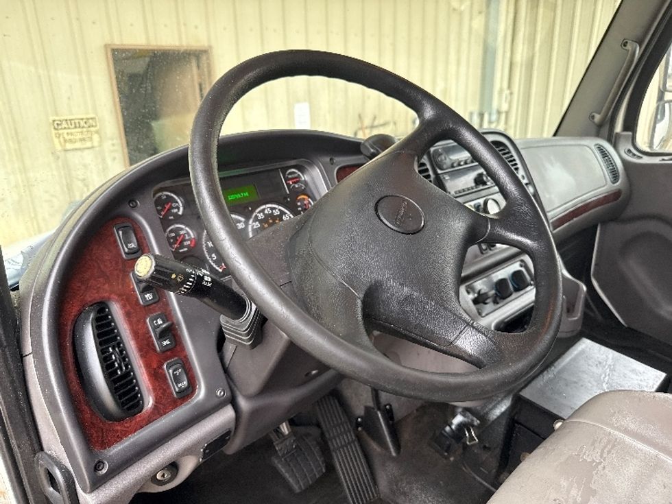 Beverage Truck-Light and Medium Duty Trucks-Freightliner-2019-M2-Pensacola-FL-120,770\n\t\tmiles-$ 56,000 - Image 13