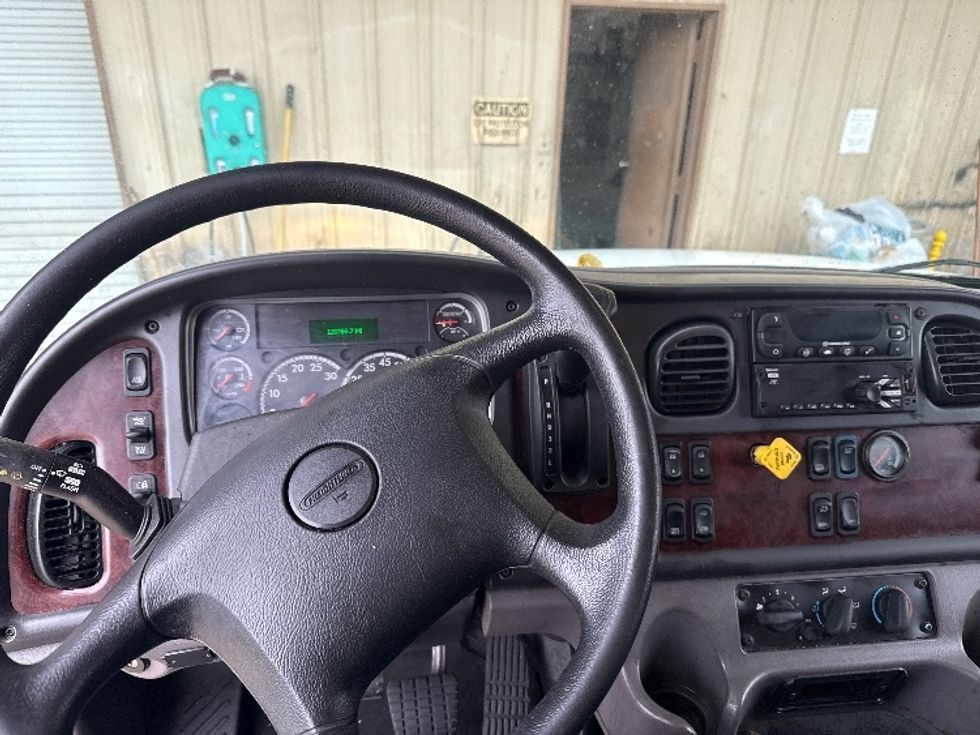 Beverage Truck-Light and Medium Duty Trucks-Freightliner-2019-M2-Pensacola-FL-120,770\n\t\tmiles-$ 56,000 - Image 14
