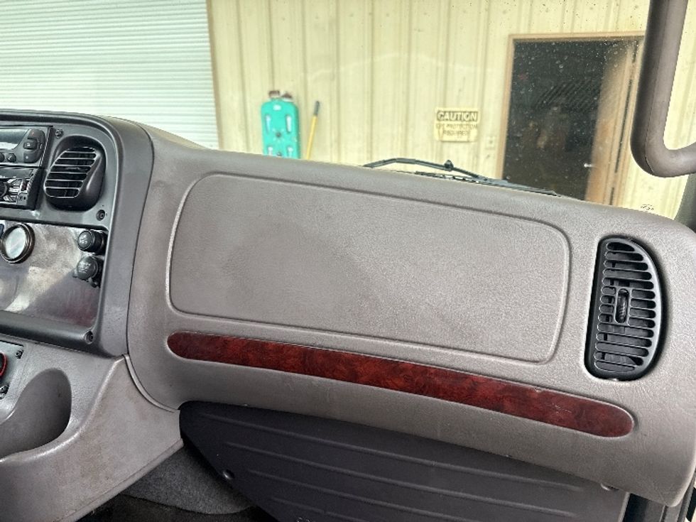 Beverage Truck-Light and Medium Duty Trucks-Freightliner-2019-M2-Pensacola-FL-120,770\n\t\tmiles-$ 56,000 - Image 16