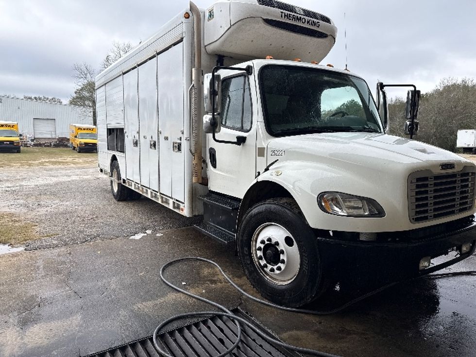 Beverage Truck-Light and Medium Duty Trucks-Freightliner-2019-M2-Pensacola-FL-137,565\n\t\tmiles-$ 54,500 - Image 1