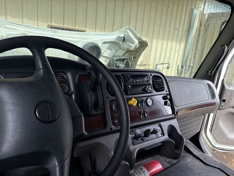 Beverage Truck-Light and Medium Duty Trucks-Freightliner-2019-M2-Pensacola-FL-137,565\n\t\tmiles-$ 54,500 - Image 15