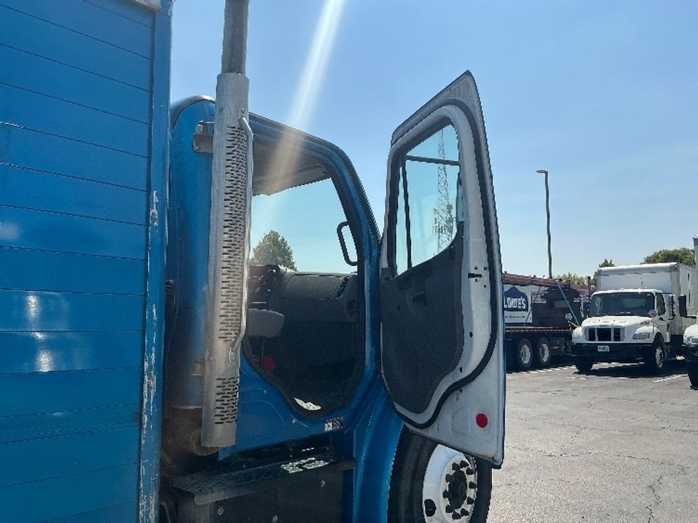 Beverage Truck-Light and Medium Duty Trucks-Freightliner-2019-M2-San Antonio-TX-177,314\n\t\tmiles-$ 41,000 - Image 13