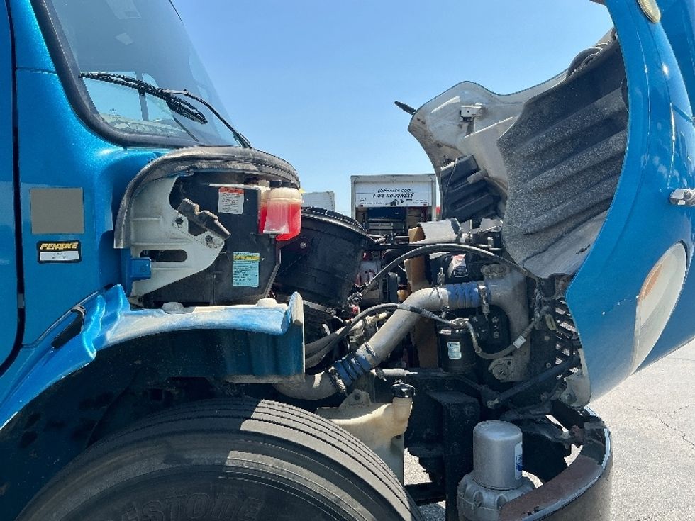 Beverage Truck-Light and Medium Duty Trucks-Freightliner-2019-M2-San Antonio-TX-177,314\n\t\tmiles-$ 41,000 - Image 16