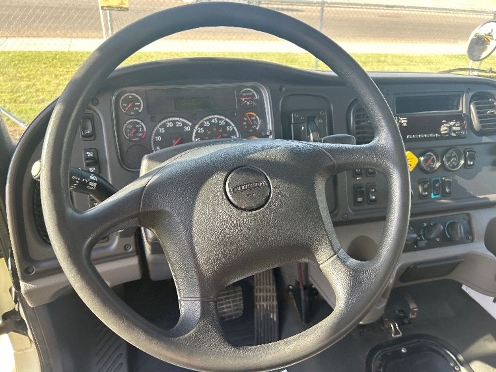 Beverage Truck-Light and Medium Duty Trucks-Freightliner-2020-M2-Amarillo-TX-177,089\n\t\tmiles-$ 17,000 - Image 15