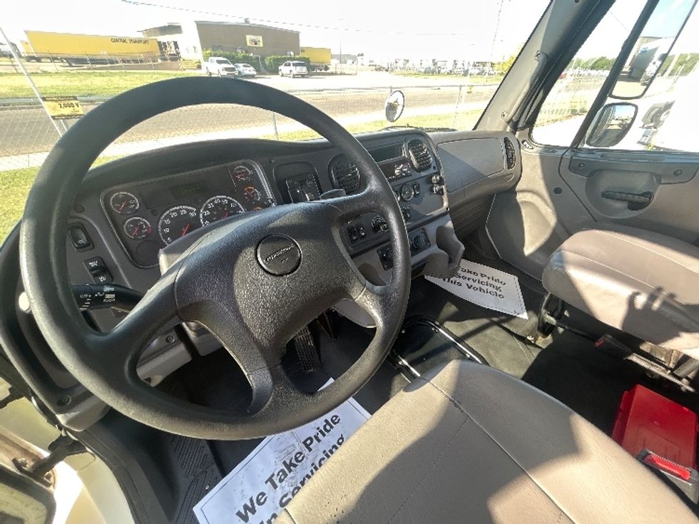 Beverage Truck-Light and Medium Duty Trucks-Freightliner-2020-M2-Amarillo-TX-177,089\n\t\tmiles-$ 17,000 - Image 16
