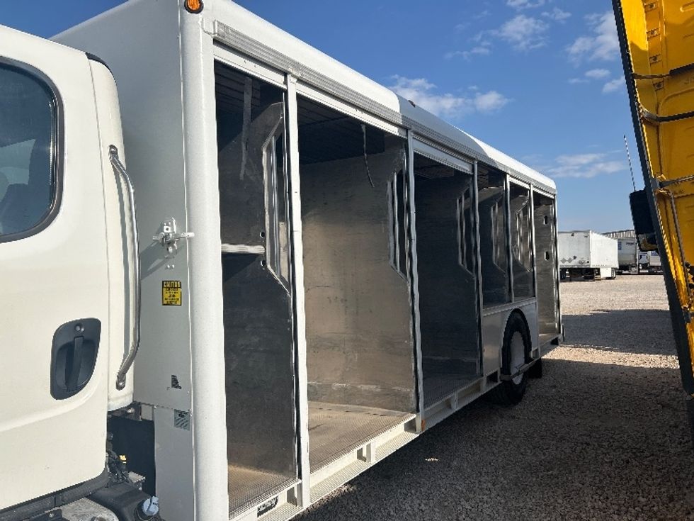 Beverage Truck-Light and Medium Duty Trucks-Freightliner-2020-M2-Amarillo-TX-177,089\n\t\tmiles-$ 17,000 - Image 9