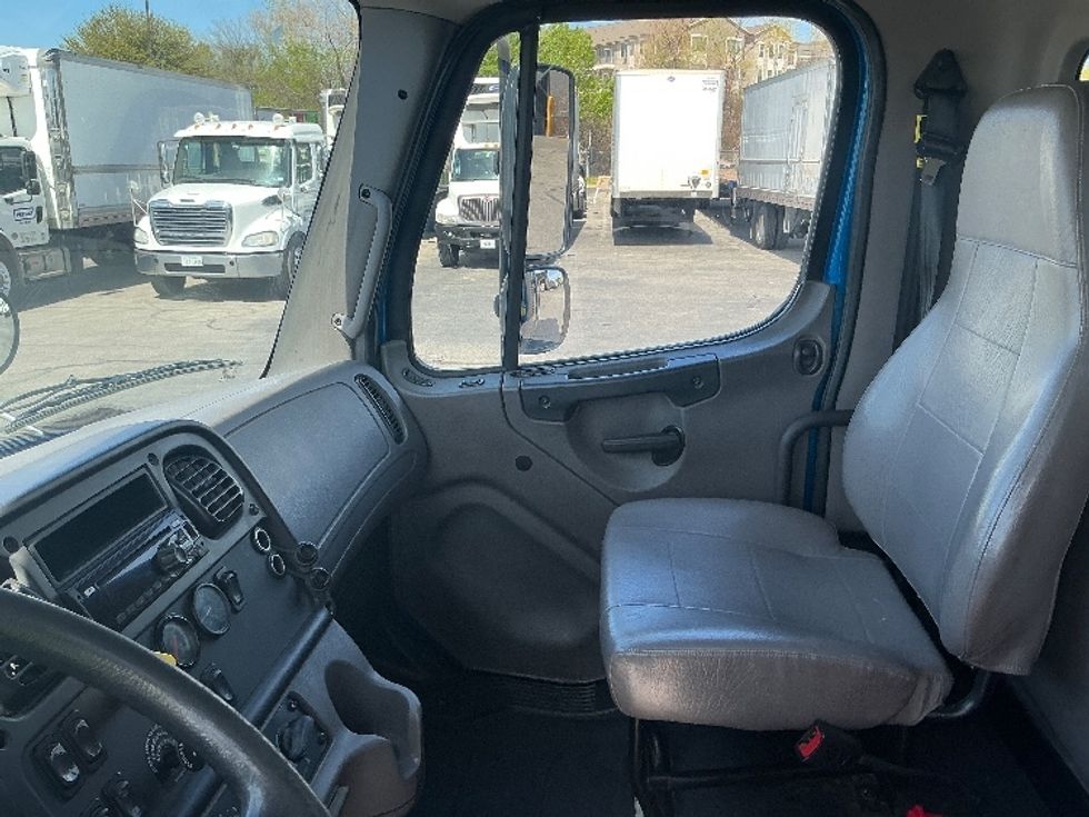 Beverage Truck-Light and Medium Duty Trucks-Freightliner-2020-M2-Austin-TX-173,693\n\t\tmiles-$ 43,500 - Image 11
