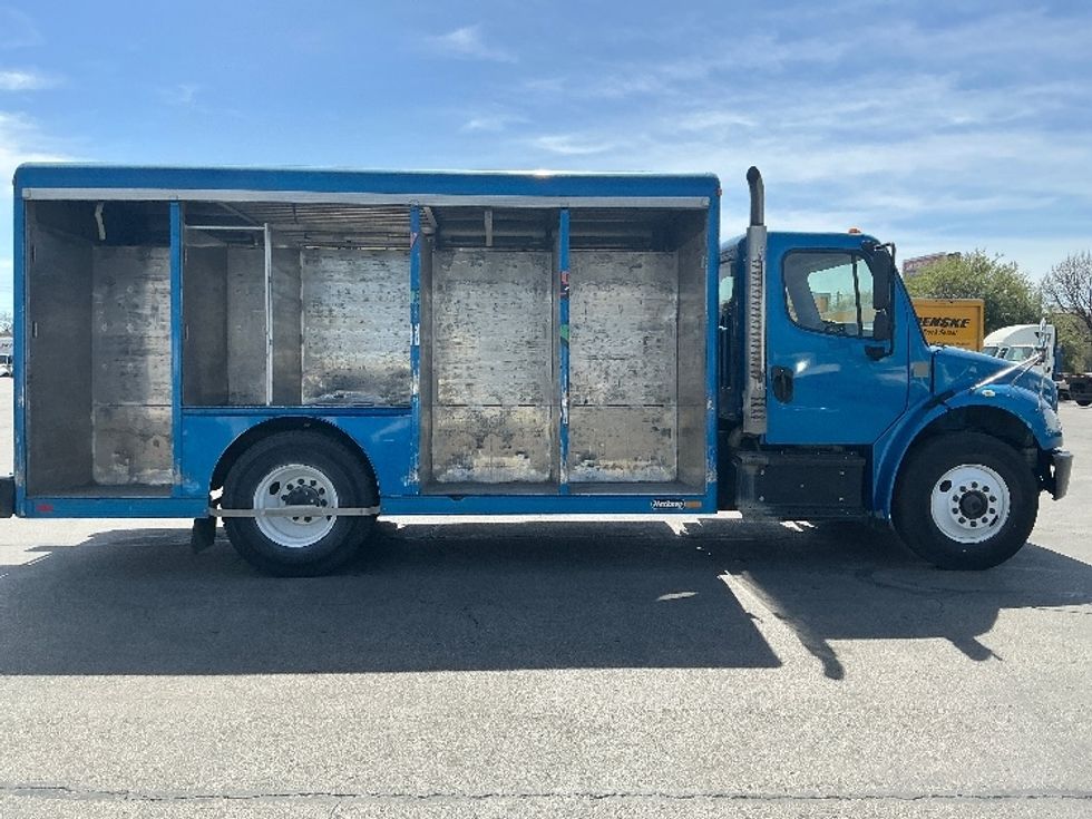 Beverage Truck-Light and Medium Duty Trucks-Freightliner-2020-M2-Austin-TX-173,693\n\t\tmiles-$ 43,500 - Image 17